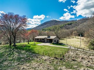1806 Coweeta Lab Rd, Otto, NC 28763