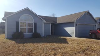 1705 E  29th St, Lawrence, KS 66046