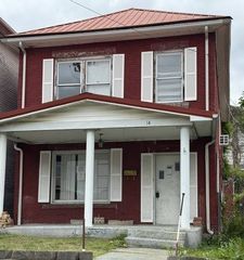 14 E  5th Ave, Williamson, WV 25661