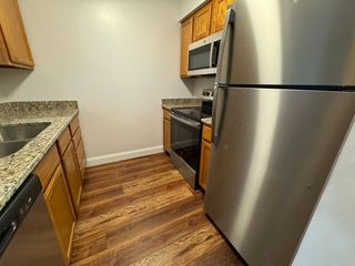 621 Gateway Ct #F, Lawrence, KS 66049