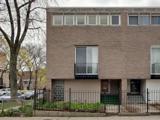 1335 E  55th St, Chicago, IL 60637