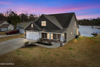 414 Antioch Lakes Road, New Bern, NC 28560
