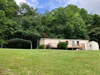 805 Jack Walker Rd, Dahlonega, GA 30533