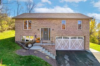 7011 Carterway Ln, Penn, PA 15675