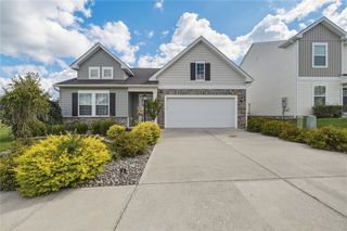 1040 Colonial Dr, Uniontown, PA 15401