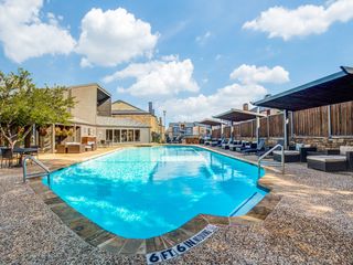 5100 River Valley Blvd #2301, Fort Worth, TX 76132