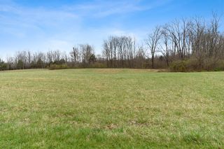 2 Jacksonville Rd, Peebles, OH 45660