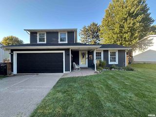 2204 E  31st St, Davenport, IA 52807