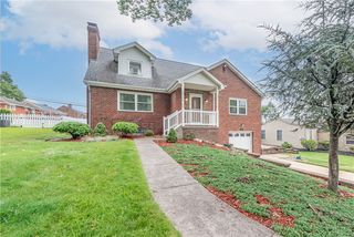 979 Crest Ln, Carnegie, PA 15106