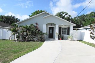 811 Hoffman Blvd, Tampa, FL 33612