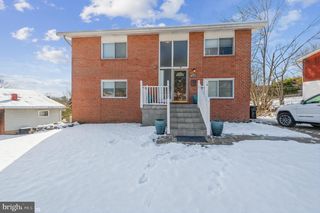 1104 Scotts Hill Dr, Baltimore, MD 21208