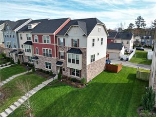 16713 Gossamer Dr, Moseley, VA 23120