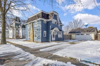 351 E  4th St, Elmore, OH 43416