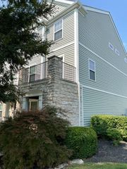 5910 Passage Creek Dr, Dublin, OH 43016