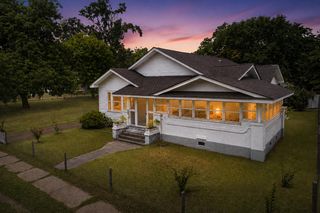 108 Blount St, Water Valley, MS 38965