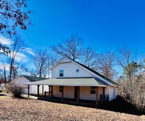 16144 Horse Shoe Drive, Houston, MO 65483