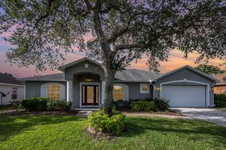 5211 Wild Cinnamon Dr, Melbourne, FL 32940