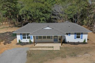 170 Ellis Dr, Waskom, TX 75692