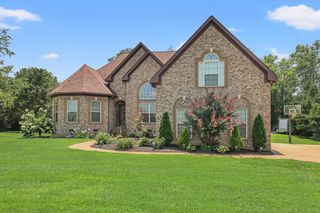 3018 Bristol Ln, Greenbrier, TN 37073