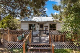 1210 NW Hartford Ave, Bend, OR 97703