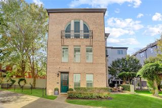 620 Delano St, Houston, TX 77003