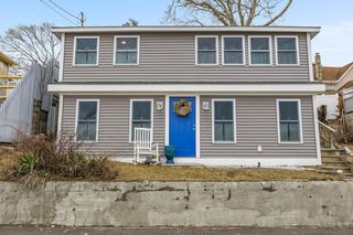8 Green Street, Buzzards Bay, MA 02532