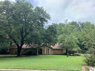 2011 Capella Dr, Bastrop, LA 71220