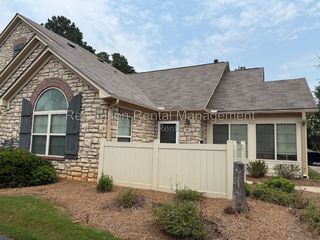 302 Gladstone Dr, McDonough, GA 30253