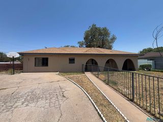 1701 S  Stanton Ave, Roswell, NM 88203