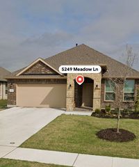 5249 Meadow Ln, Krum, TX 76249