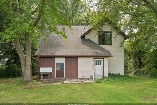 W5102 Carney Rd, Hilbert, WI 54129