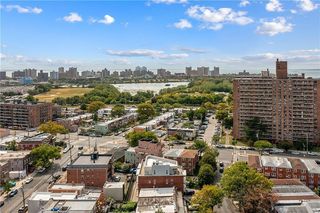 197 Bay 47 St #5, Brooklyn, NY 11214
