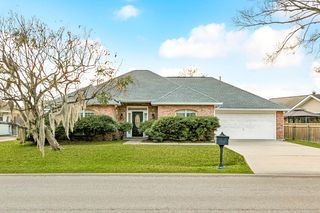 308 Willowdale Blvd, Luling, LA 70070