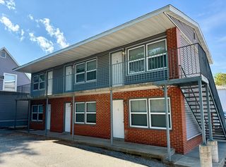 621 S  Dodge St #9, Iowa City, IA 52240