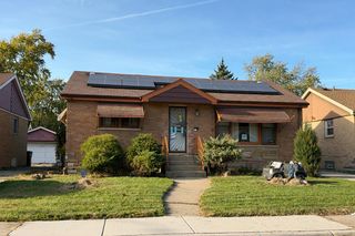 15602 Gouwens Ln, South Holland, IL 60473
