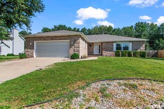 612 Old Tippecanoe Dr, Springfield, IL 62711