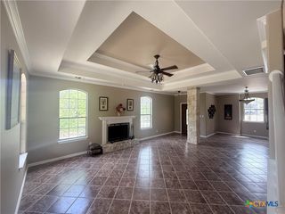 146 Creekview Dr, Canyon Lake, TX 78133