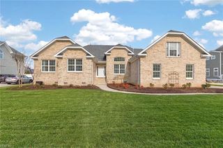 2236 Rio Rancho Dr, Virginia Beach, VA 23456