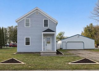 219 S  Maple Ave, Oconto Falls, WI 54154