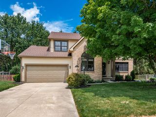 4976 Memphis Ct, Hilliard, OH 43026