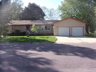 1109 S Ave, Milford, IA 51351