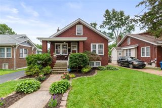 8930 Windom Ave, Saint Louis, MO 63114