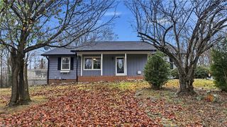 152 Wall Ave, Thomasville, NC 27360