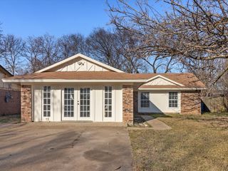 1604 Woodhaven Dr, Seagoville, TX 75159
