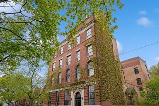 3312 W  Belle Plaine Ave #1, Chicago, IL 60618