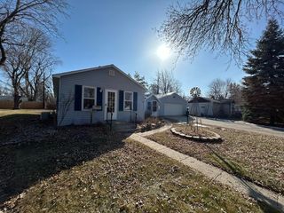 714 S  10th St, Montevideo, MN 56265