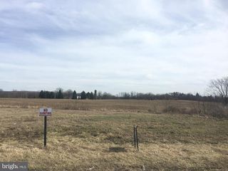 Sunset Blvd E, Chambersburg, PA 17201