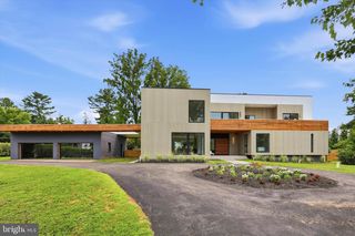 404 Dorset Rd, Devon, PA 19333