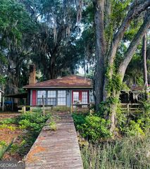 1017 W  1st St, Midway, GA 31320
