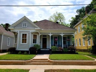 1153 Old Shell Rd, Mobile, AL 36604